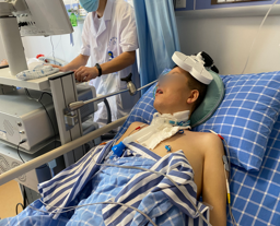 经颅磁刺激仪